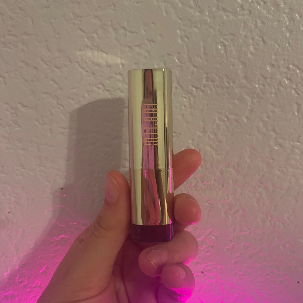 milani lipstick